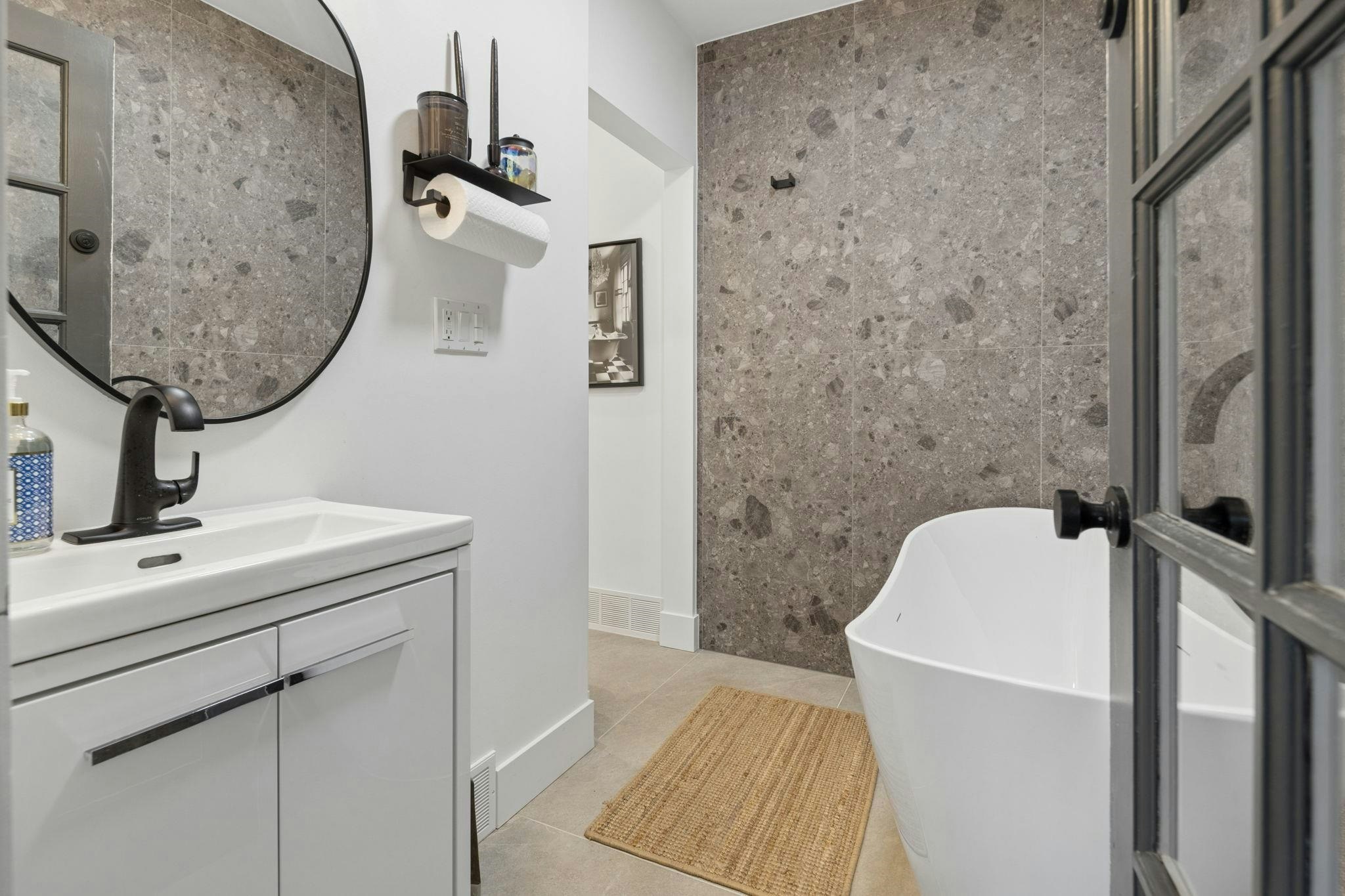 4043 Rose Crescent, West Vancouver, BC, V7V 2N6 - 31