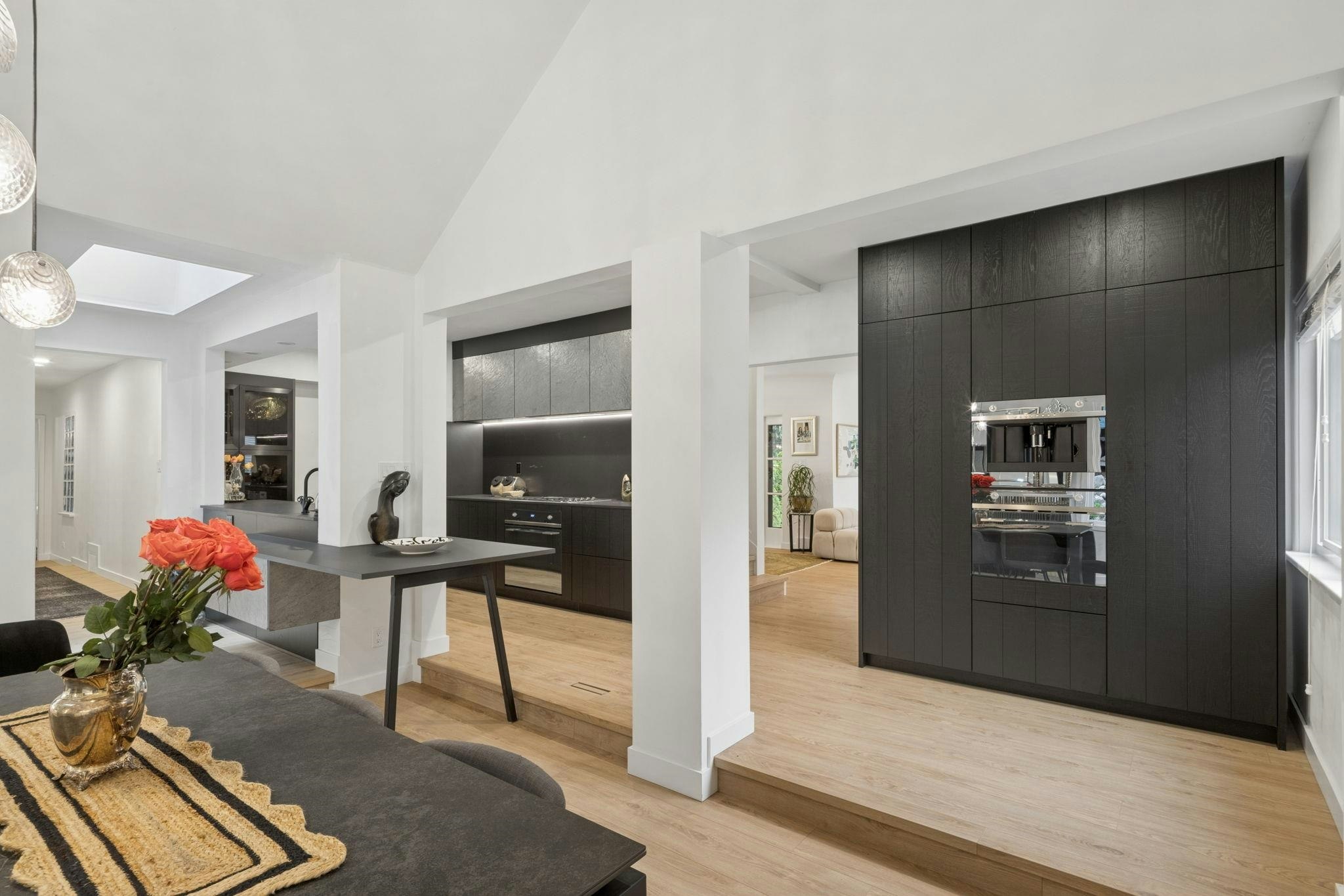 4043 Rose Crescent, West Vancouver, BC, V7V 2N6 - 13