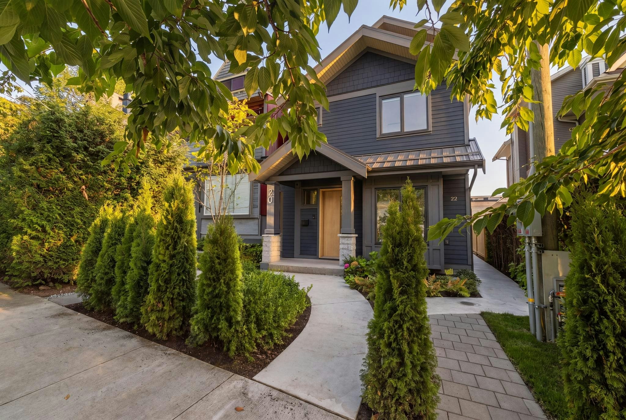 20 W 14th Avenue, Vancouver, BC, V5Y 1W6
