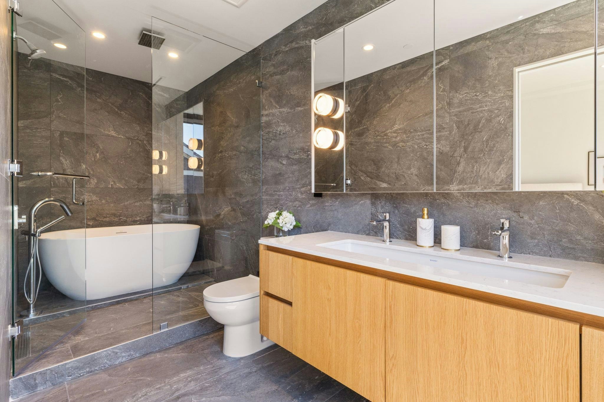 20 W 14th Avenue, Vancouver, BC, V5Y 1W6 - 18