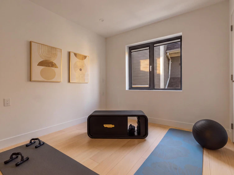 20 W 14th Avenue, Vancouver, BC, V5Y 1W6 - 20