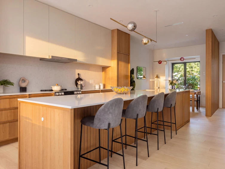 20 W 14th Avenue, Vancouver, BC, V5Y 1W6 - 5