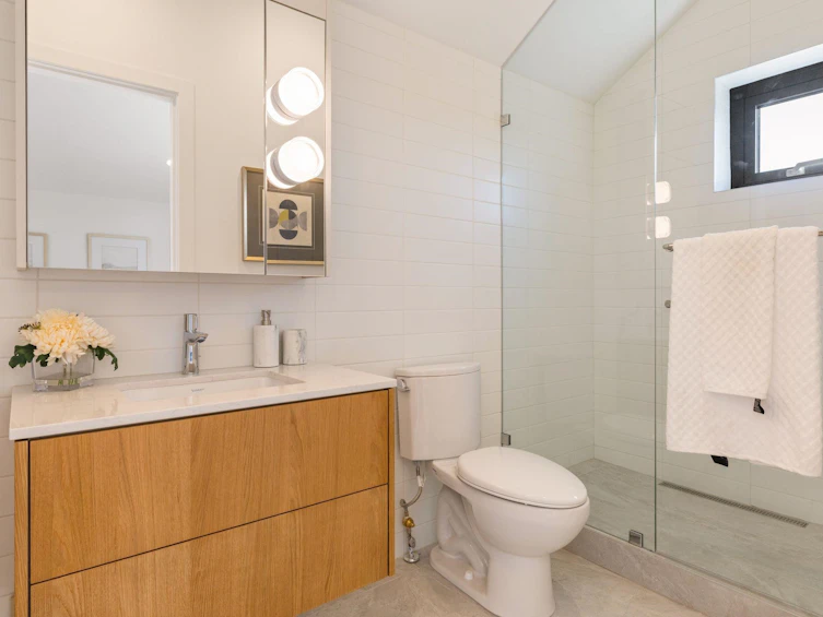 20 W 14th Avenue, Vancouver, BC, V5Y 1W6 - 26
