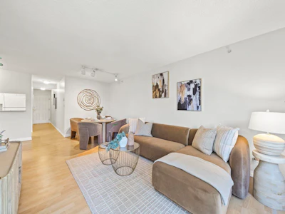 406-3489 Ascot Place - 5