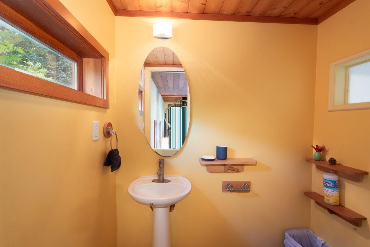368 Eagles Nest Road, Bowen Island, BC, V0N 1G1 - 29