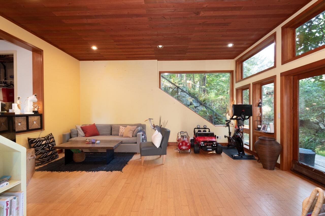 368 Eagles Nest Road, Bowen Island, BC, V0N 1G1 - 23