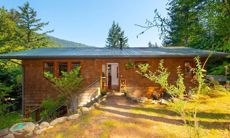 368 Eagles Nest Road