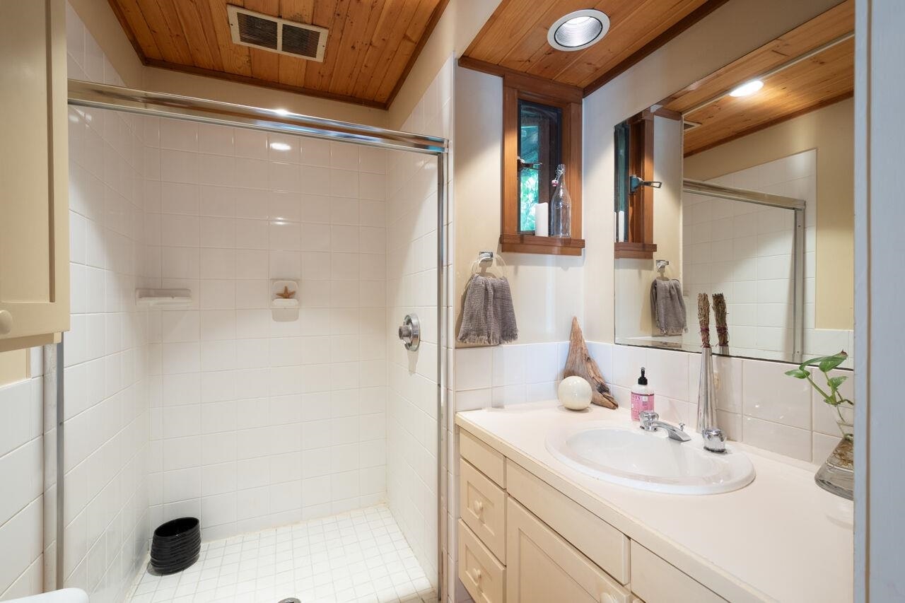 368 Eagles Nest Road, Bowen Island, BC, V0N 1G1 - 14