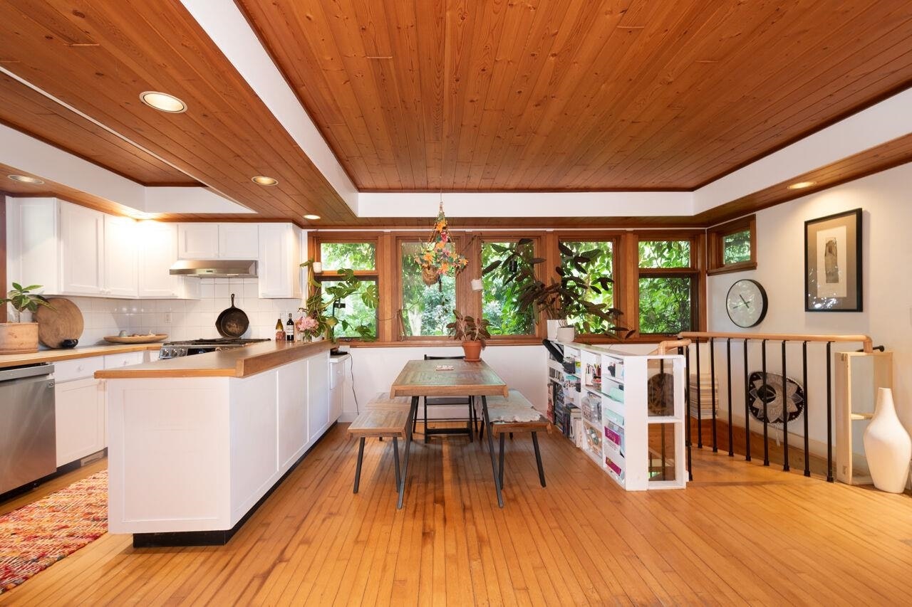 368 Eagles Nest Road, Bowen Island, BC, V0N 1G1 - 7