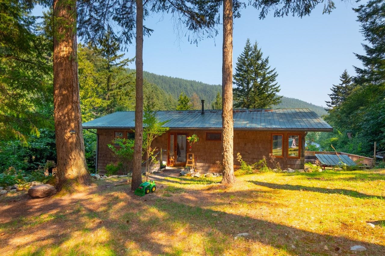 368 Eagles Nest Road - 2