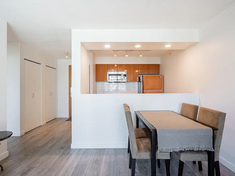 1803-1200 W Georgia Street, Vancouver, BC, V6E 4R2 - 9
