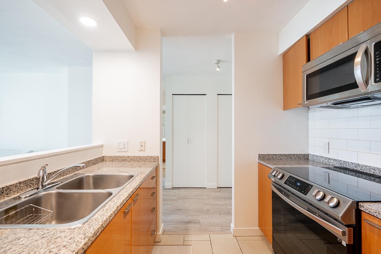 1803-1200 W Georgia Street, Vancouver, BC, V6E 4R2 - 14