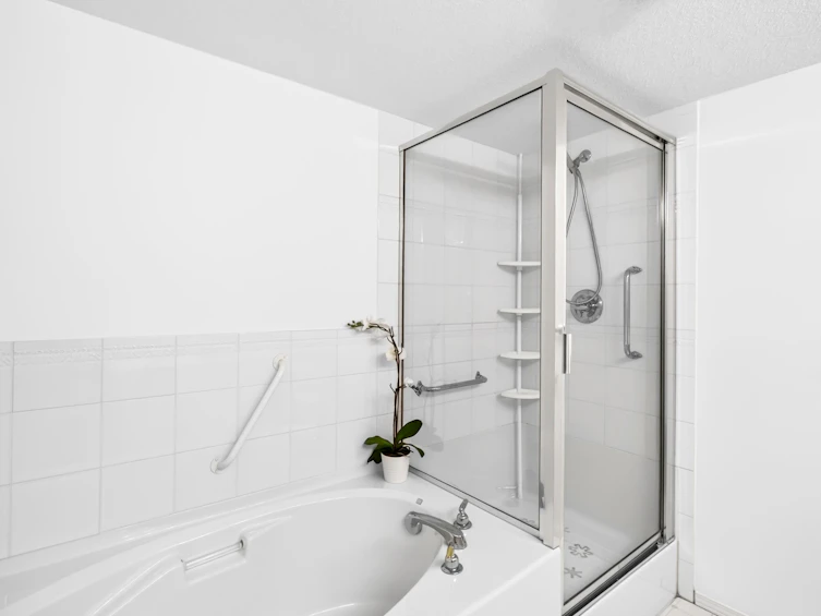 105-13888 70 Avenue, Surrey, BC, V3W 0R8 - 20