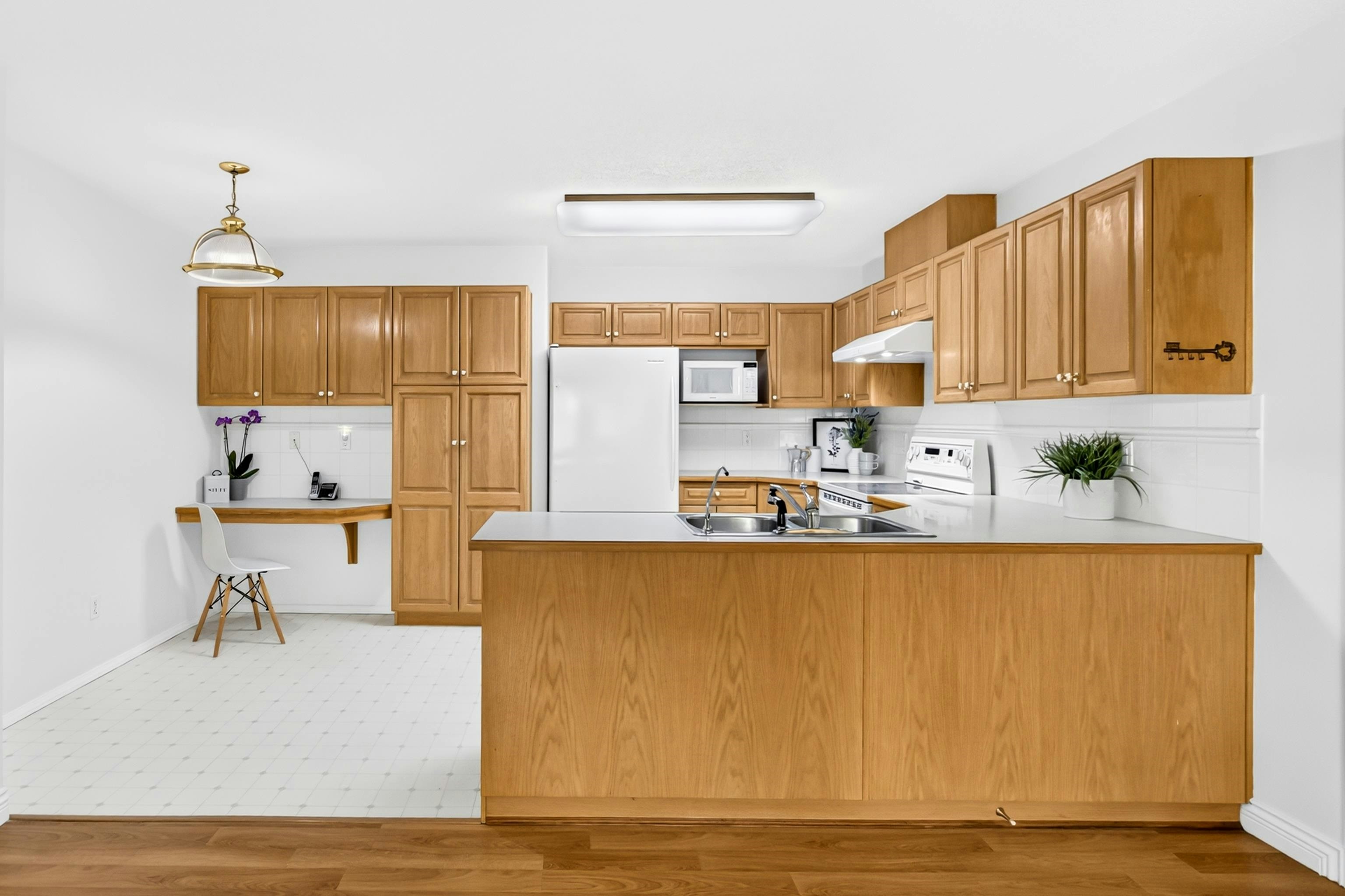 105-13888 70 Avenue, Surrey, BC, V3W 0R8 - 12