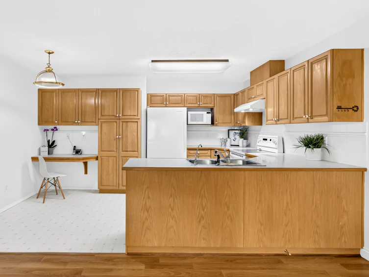 105-13888 70 Avenue, Surrey, BC, V3W 0R8 - 12