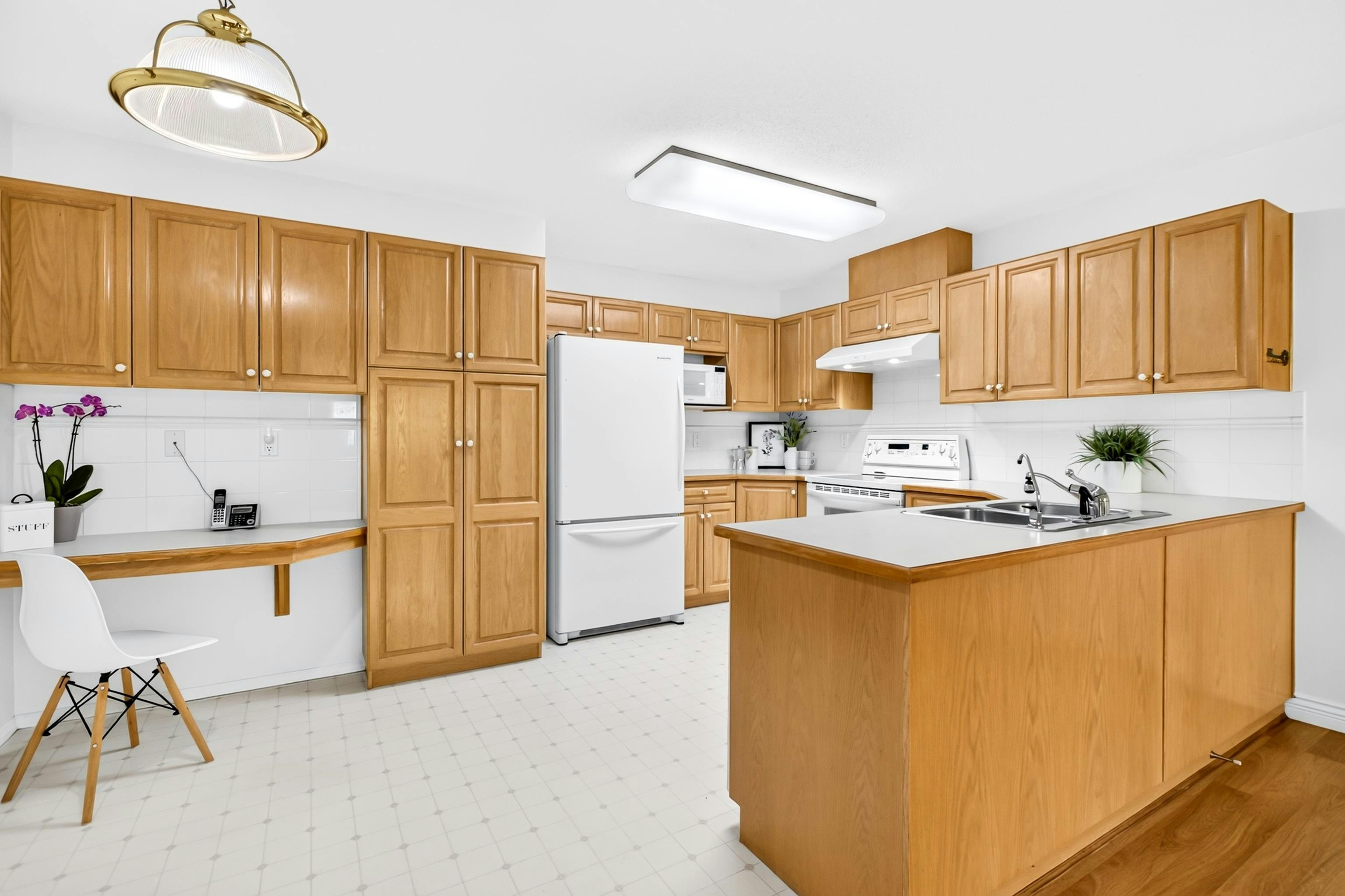 105-13888 70 Avenue, Surrey, BC, V3W 0R8 - 13