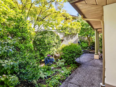 105-13888 70 Avenue - 4