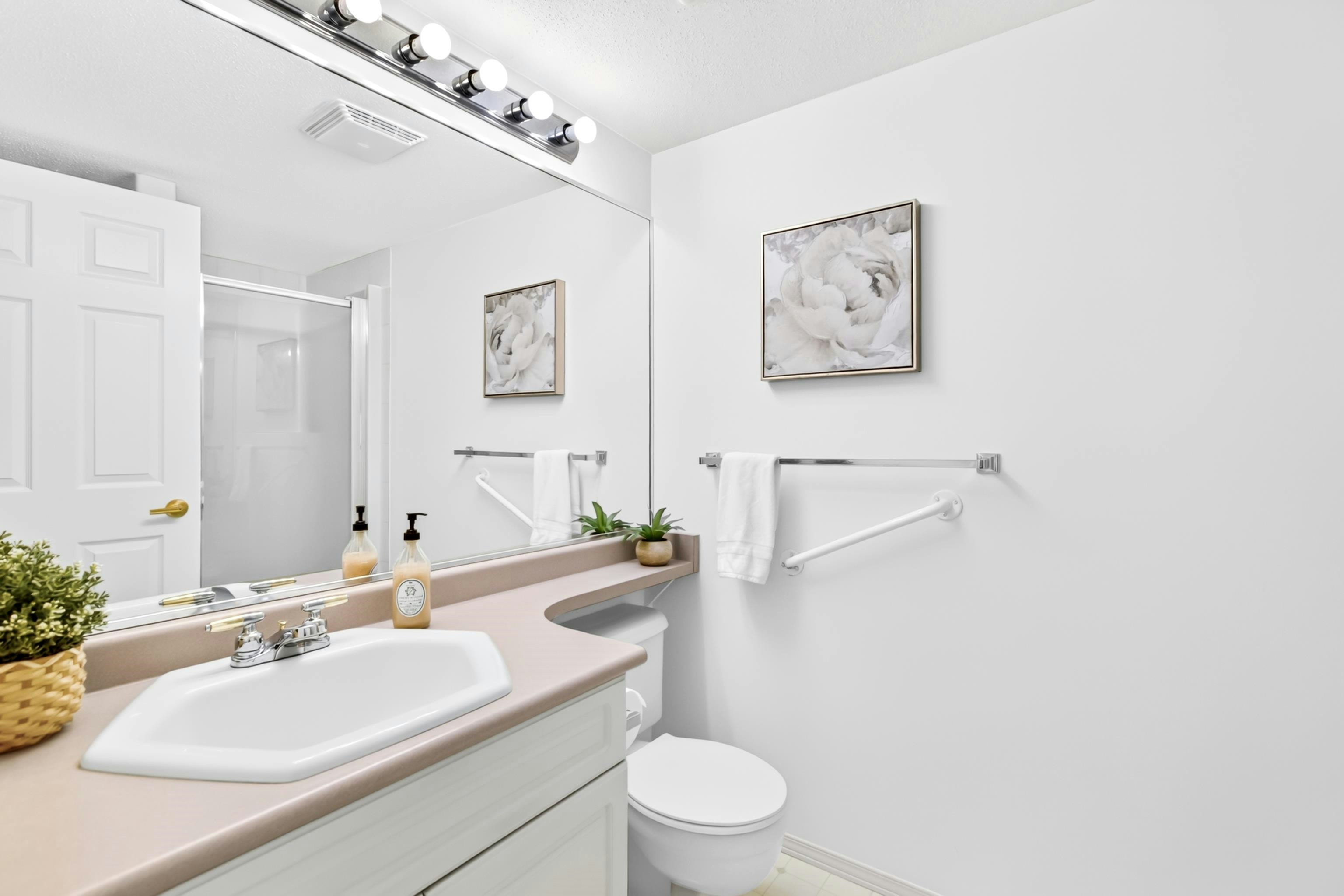 105-13888 70 Avenue, Surrey, BC, V3W 0R8 - 22