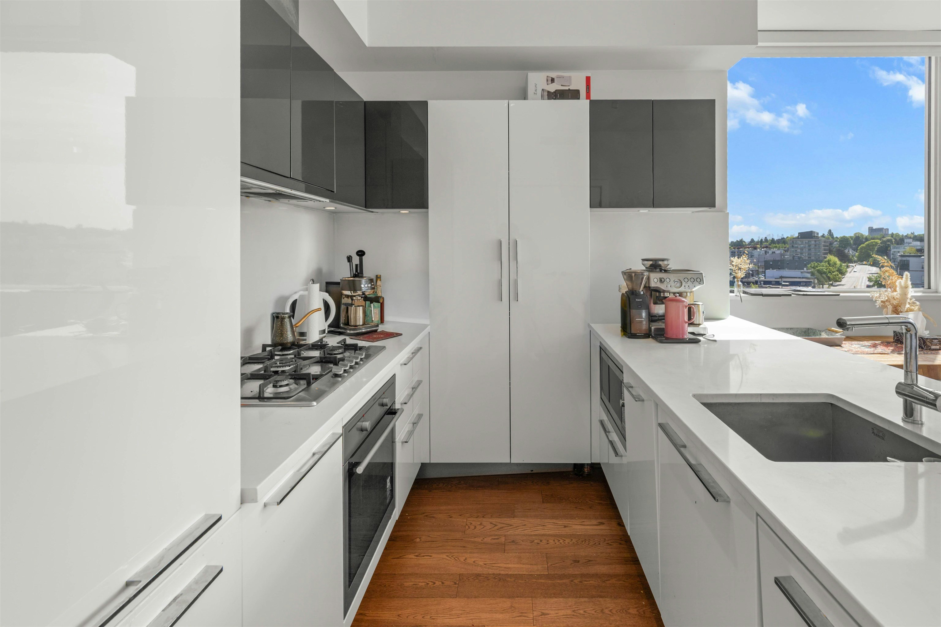 1001-108 E 1st Avenue, Vancouver, BC, V5T 0E4 - 3