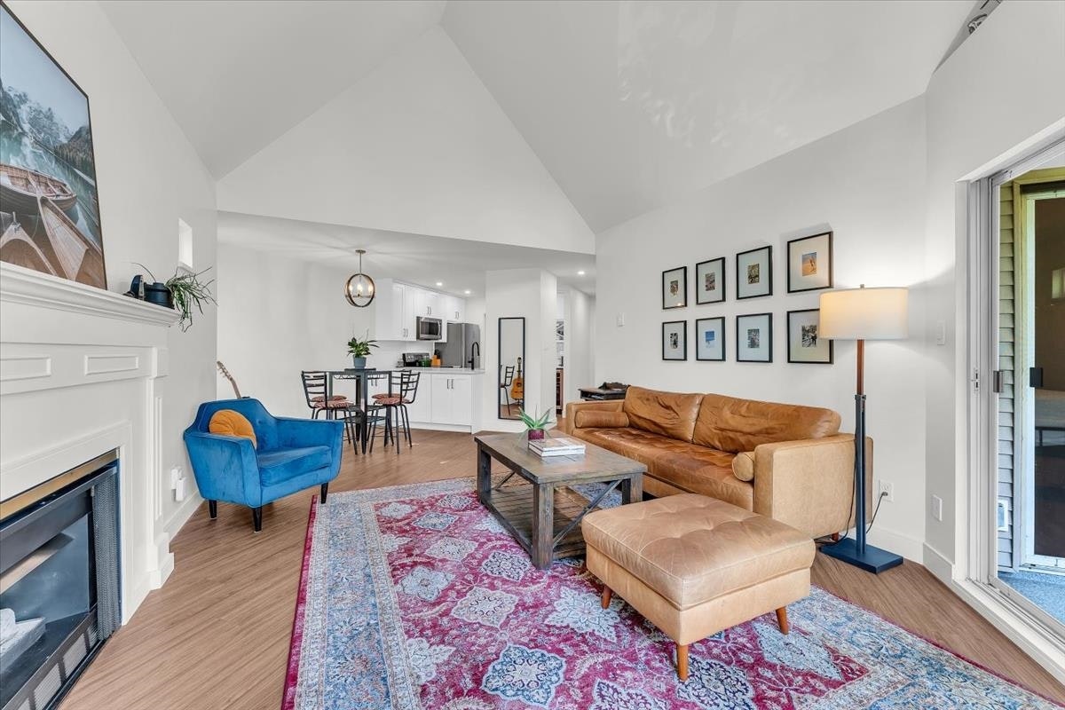 309-7455 Moffatt Road - 5