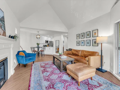 309-7455 Moffatt Road - 5