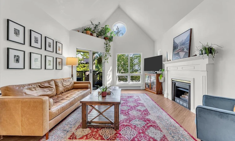 309-7455 Moffatt Road