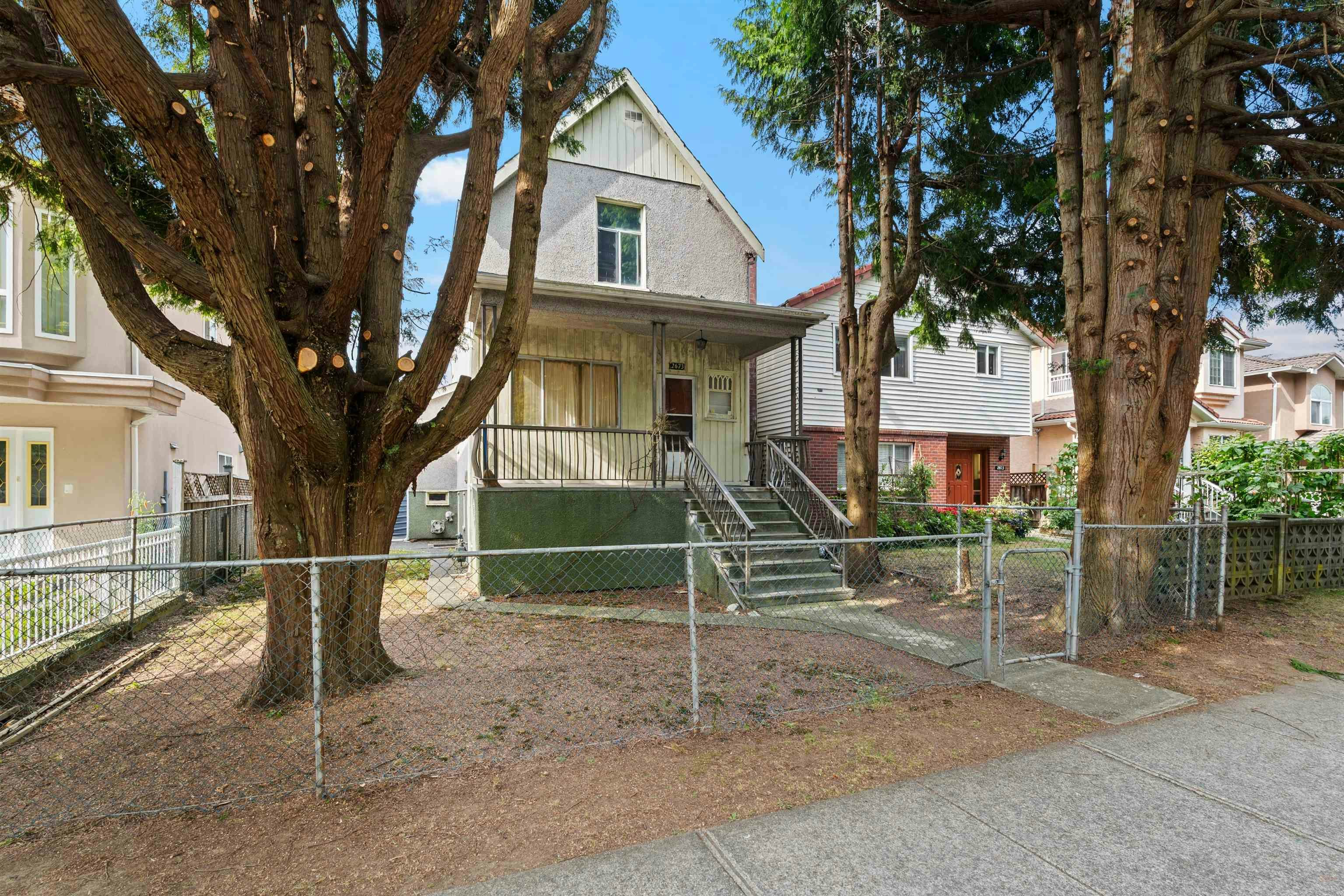 2673 Pandora Street - 2