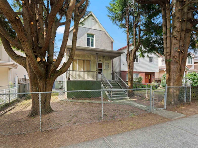 2673 Pandora Street - 2