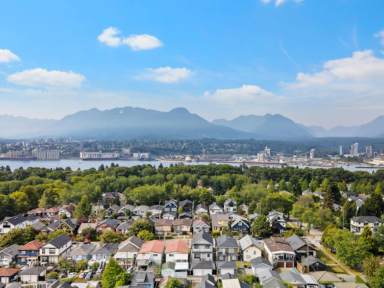 2673 Pandora Street, Vancouver, BC, V5K 1V9 - 17