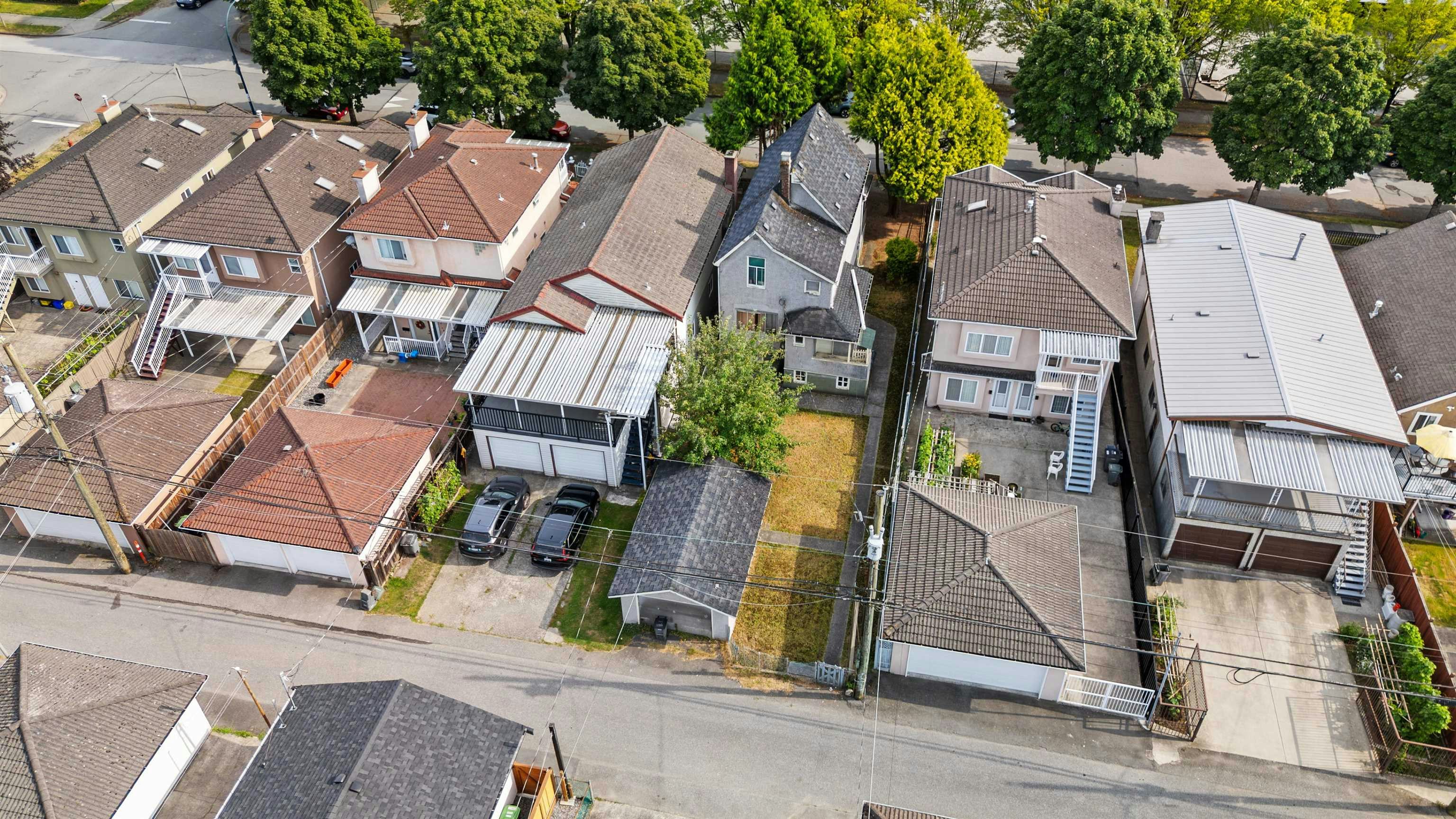 2673 Pandora Street, Vancouver, BC, V5K 1V9 - 13