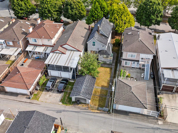 2673 Pandora Street, Vancouver, BC, V5K 1V9 - 13