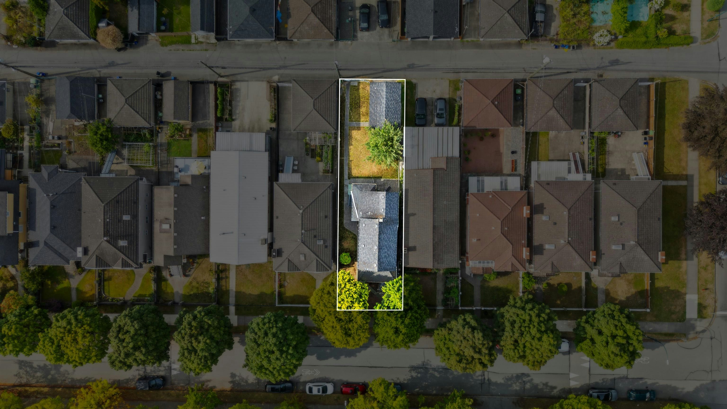 2673 Pandora Street, Vancouver, BC, V5K 1V9 - 10