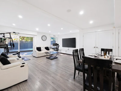 211-13931 74 Avenue - 5