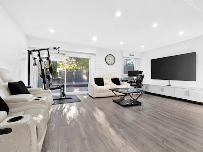 211-13931 74 Avenue - 2