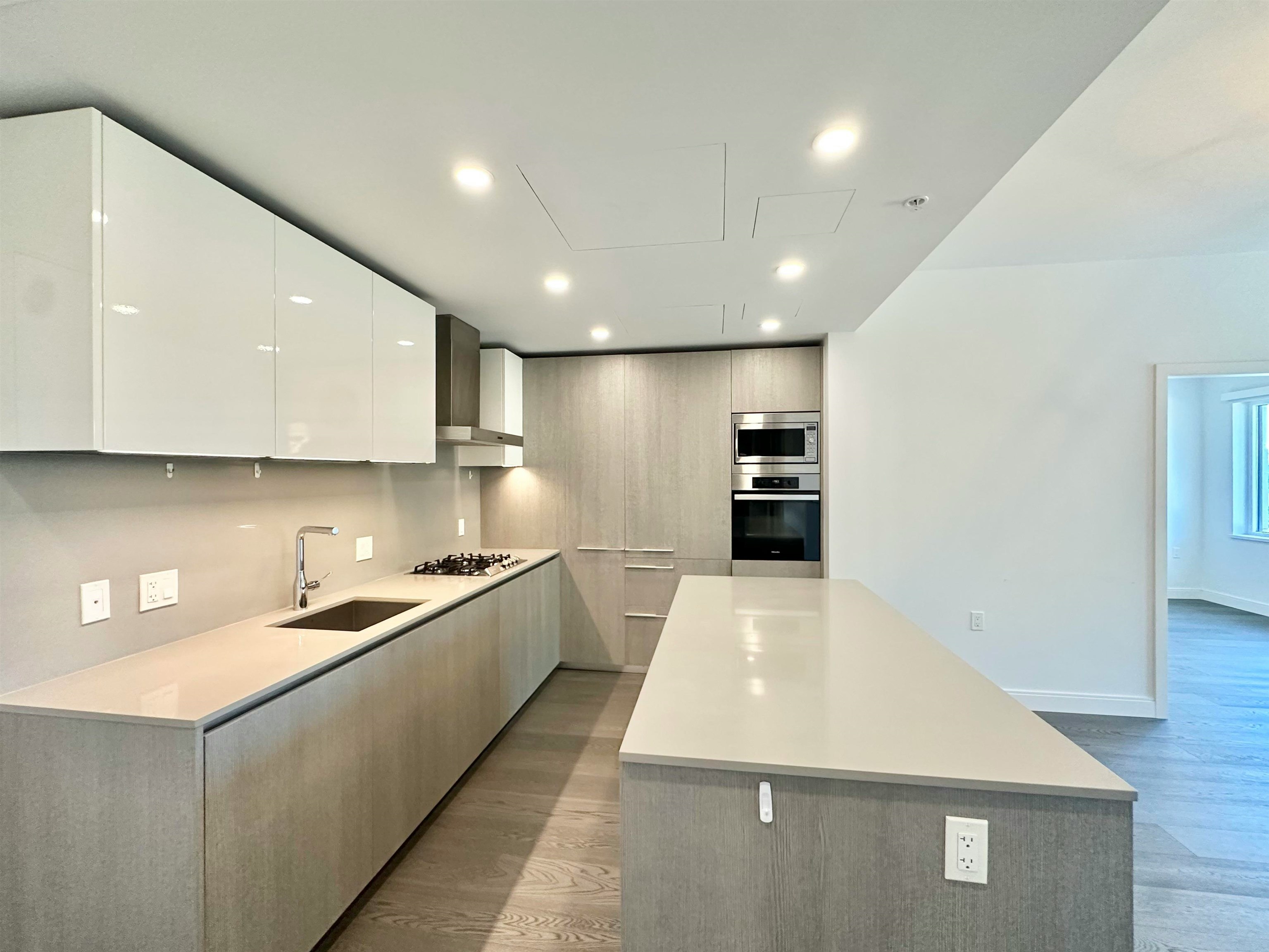 304-4908 Cambie Street, Vancouver, BC, V5Z 0K1 - 12