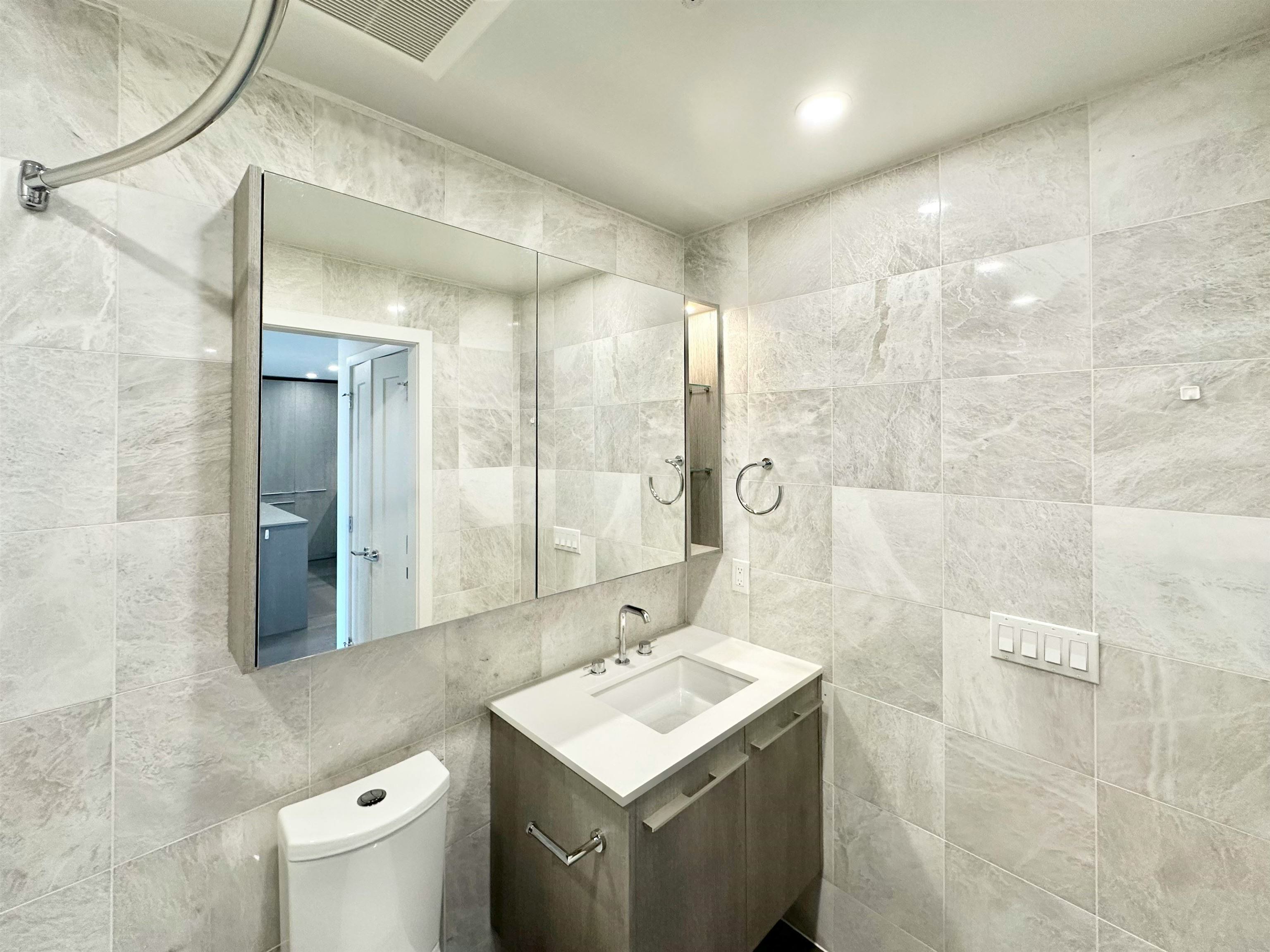 304-4908 Cambie Street, Vancouver, BC, V5Z 0K1 - 3