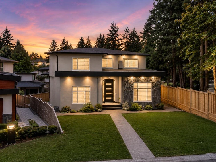 13995 79a Avenue, Surrey, BC, V3W 2Z5