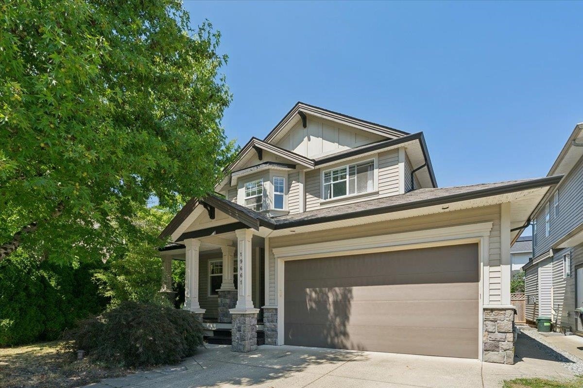 19661 73b Avenue, Langley, BC, V2Y 3C4