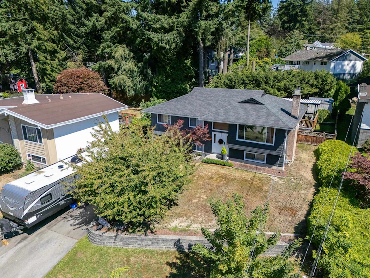 635 Midvale Street, Coquitlam, BC, V3J 6M1 - 2