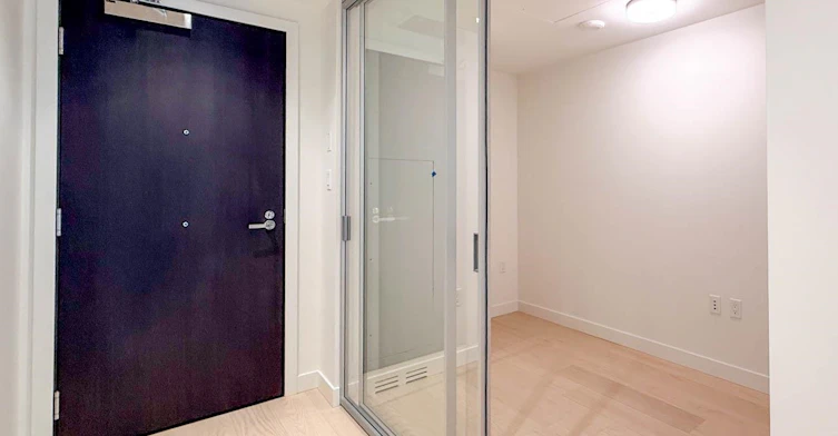 406-777 Harbourside, North Vancouver, BC, V7P 3R7 - 3