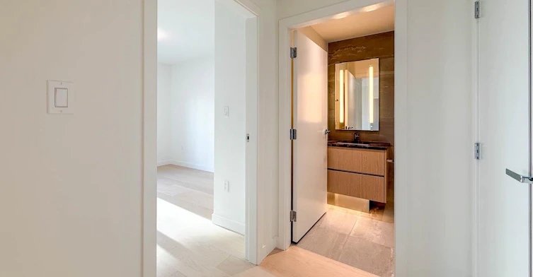406-777 Harbourside, North Vancouver, BC, V7P 3R7 - 14