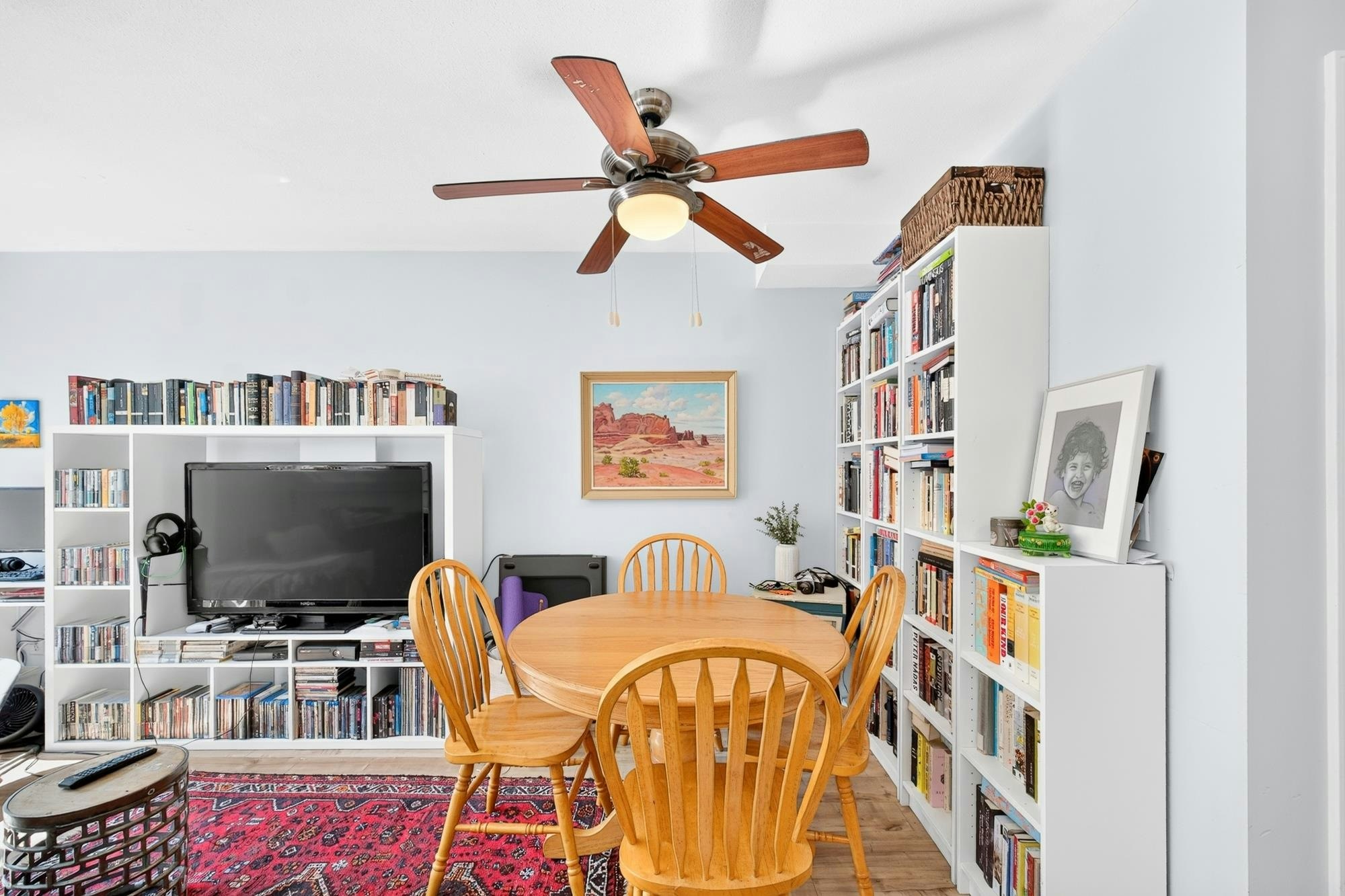 10-1561 Booth Avenue - 3