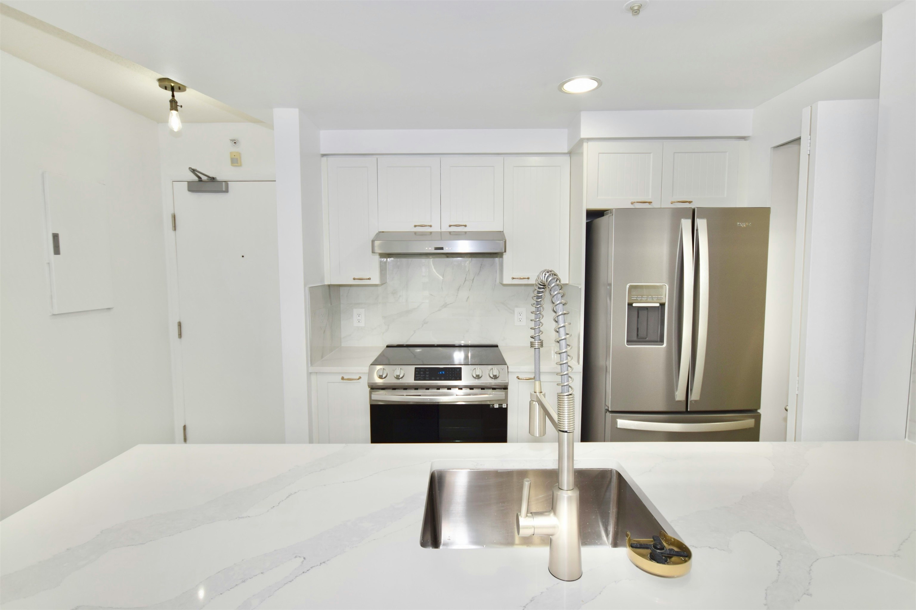 1609-1009 Expo Boulevard, Vancouver, BC, V6Z 2V9