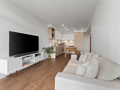 1702-585 Austin Avenue - 4