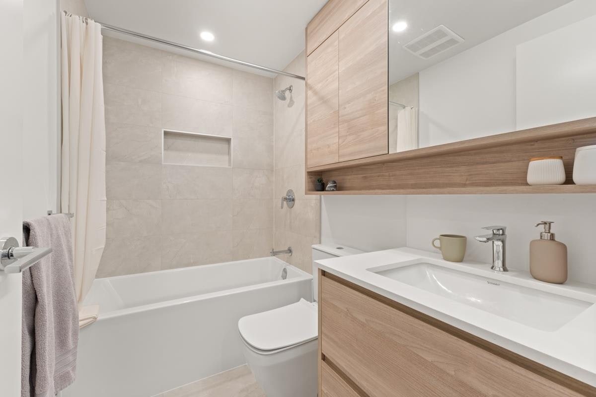 1702-585 Austin Avenue, Coquitlam, BC, V3K 0G6 - 13