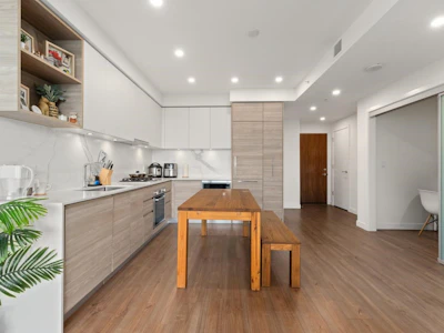 1702-585 Austin Avenue - 5