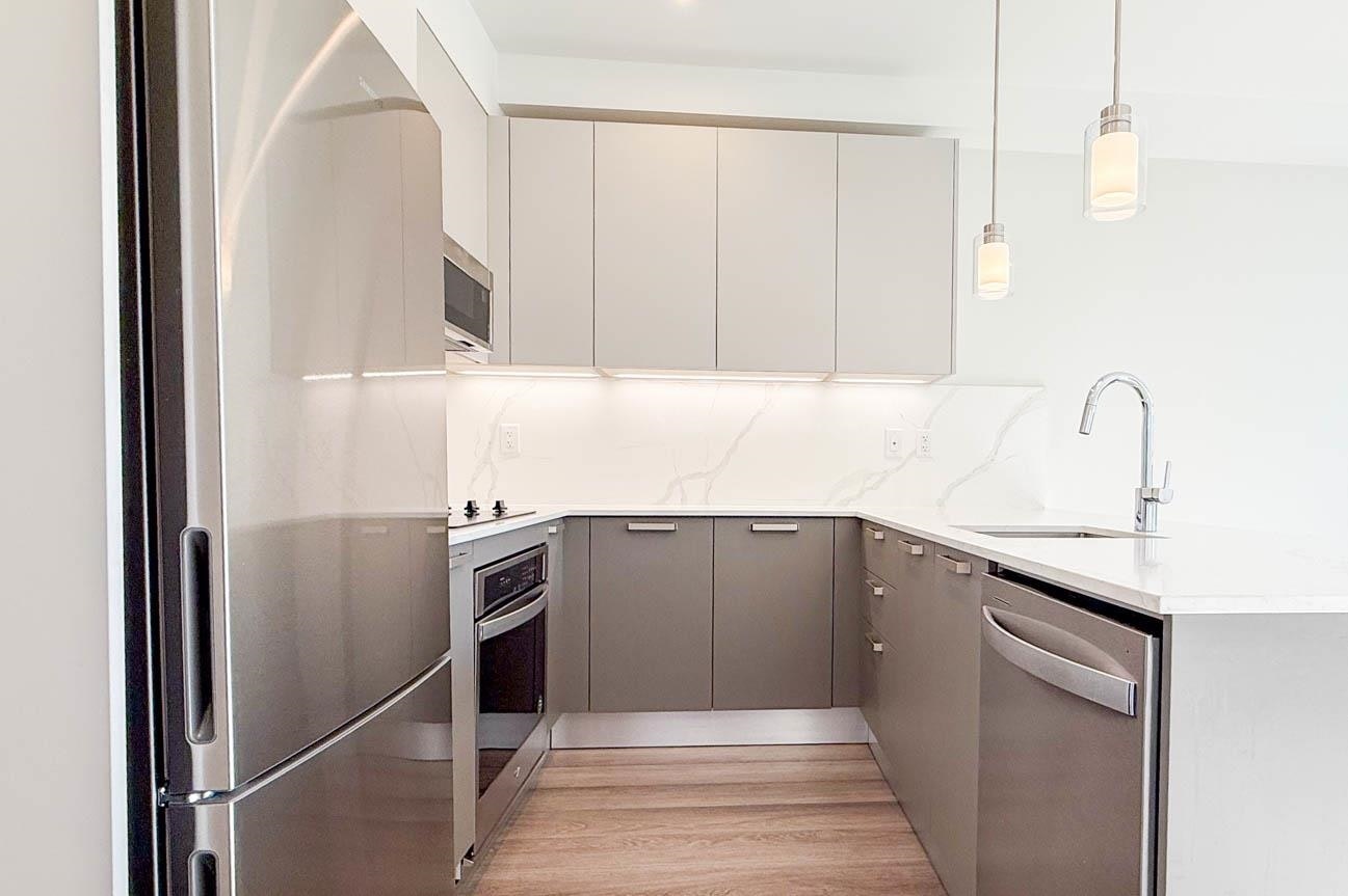 400-3588 Hull, Vancouver, BC, V5N 4R9 - 11