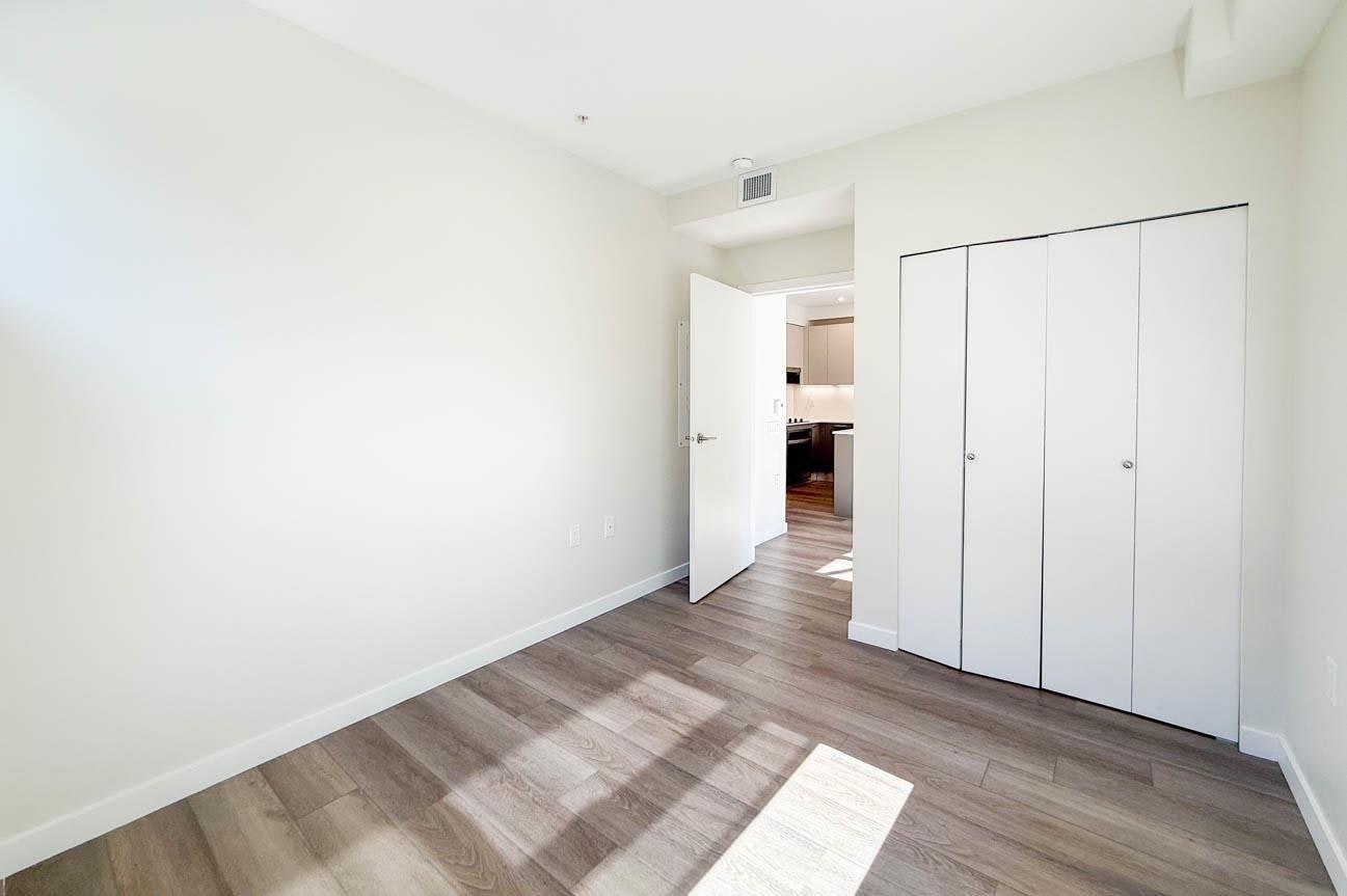 400-3588 Hull, Vancouver, BC, V5N 4R9 - 18