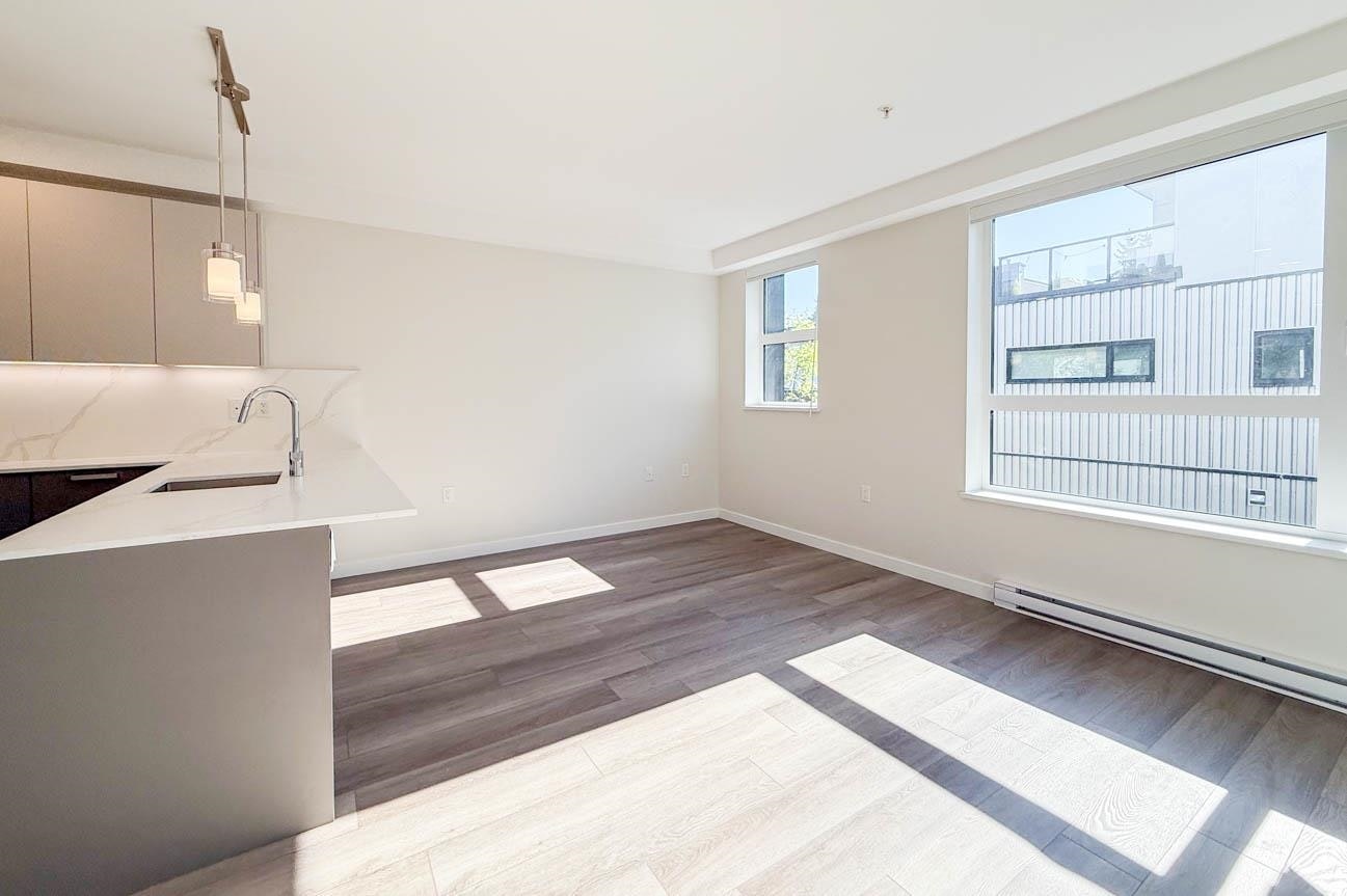 400-3588 Hull, Vancouver, BC, V5N 4R9 - 6