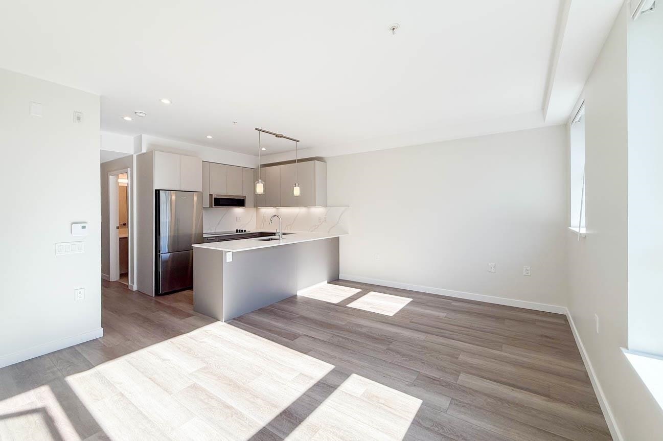 400-3588 Hull, Vancouver, BC, V5N 4R9 - 8